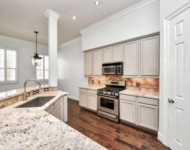 710 Jackson Hill Street - Photo Thumbnail 10