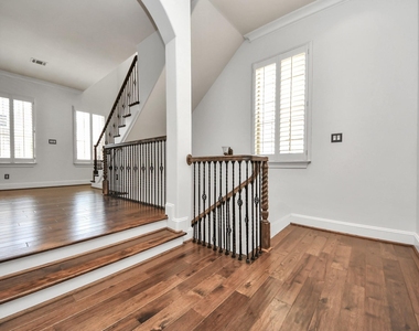 710 Jackson Hill Street - Photo Thumbnail 8