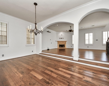 710 Jackson Hill Street - Photo Thumbnail 13
