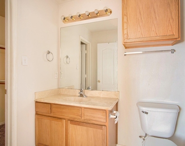 1207 Lovett Street - Photo Thumbnail 11