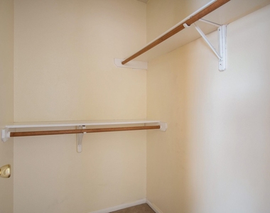 1207 Lovett Street - Photo Thumbnail 13