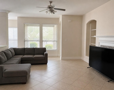 515 Newington Lane - Photo Thumbnail 3
