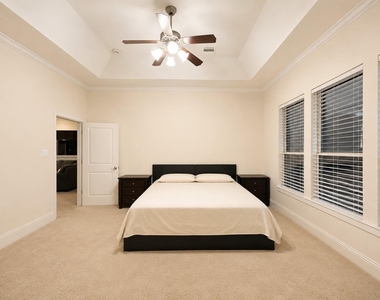 515 Newington Lane - Photo Thumbnail 15