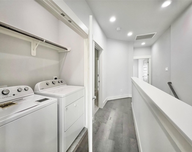 1602 Westside Gardens Lane - Photo Thumbnail 23