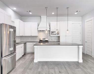 1602 Westside Gardens Lane - Photo Thumbnail 2