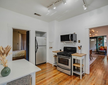 914 Snover Street - Photo Thumbnail 14