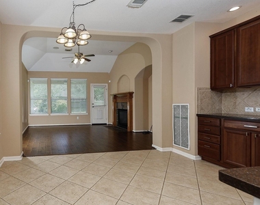 19 Patina Pines Place - Photo Thumbnail 10