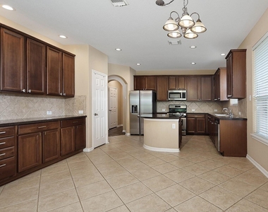19 Patina Pines Place - Photo Thumbnail 9