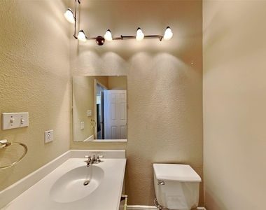 13143 Mills River Street - Photo Thumbnail 8