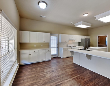 13143 Mills River Street - Photo Thumbnail 3