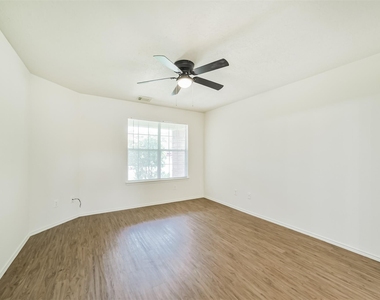 33318 Cottonwood Bend - Photo Thumbnail 17