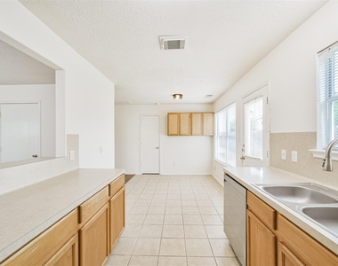 33318 Cottonwood Bend - Photo Thumbnail 11