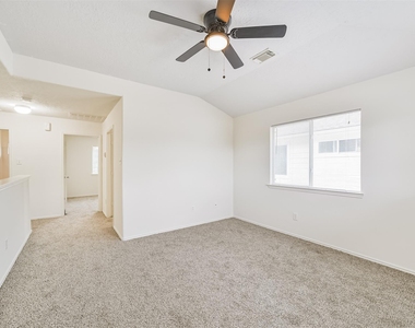 33318 Cottonwood Bend - Photo Thumbnail 23