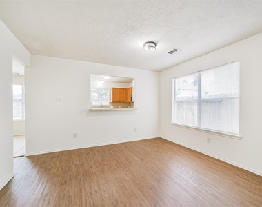 33318 Cottonwood Bend - Photo Thumbnail 6