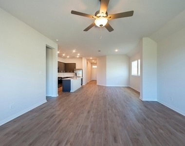 16042 Sage Harvest Street - Photo Thumbnail 6