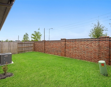 2632 Seaglass View Drive - Photo Thumbnail 25