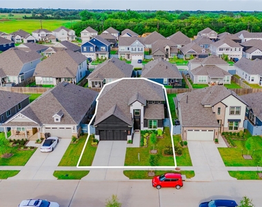 8327 Threadfin Way - Photo Thumbnail 38