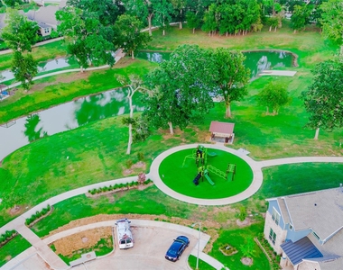 8327 Threadfin Way - Photo Thumbnail 35