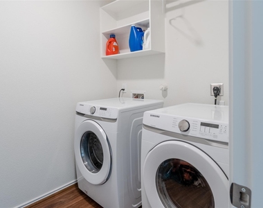 8327 Threadfin Way - Photo Thumbnail 27