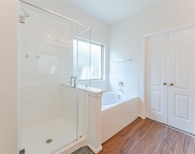 8327 Threadfin Way - Photo Thumbnail 18