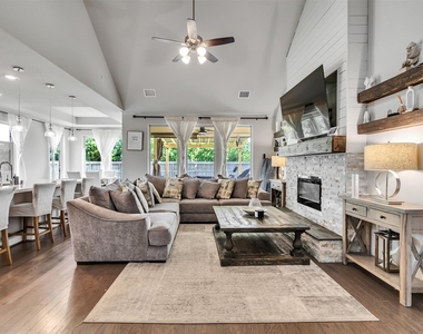 31439 Valley Briar Way - Photo Thumbnail 8
