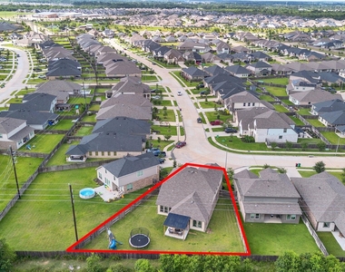 31439 Valley Briar Way - Photo Thumbnail 28