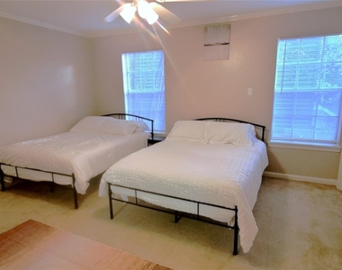 1115 Autrey Street - Photo Thumbnail 6