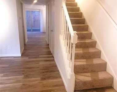 1115 Autrey Street - Photo Thumbnail 8