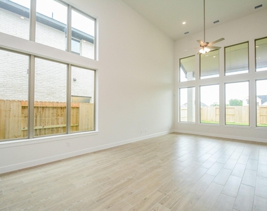 4407 Ruby Garden Court - Photo Thumbnail 10