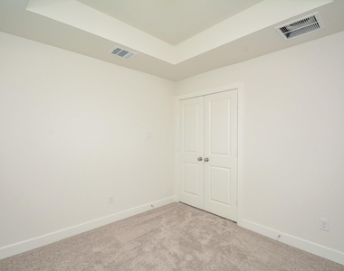 4407 Ruby Garden Court - Photo Thumbnail 14