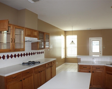 12231 Ashford Park Drive - Photo Thumbnail 11
