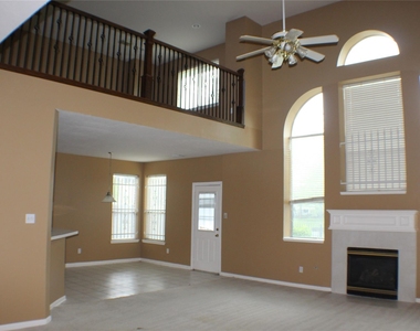12231 Ashford Park Drive - Photo Thumbnail 21