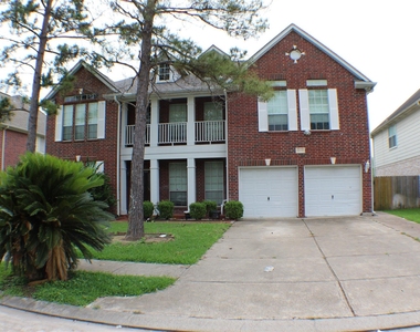 12231 Ashford Park Drive - Photo Thumbnail 2