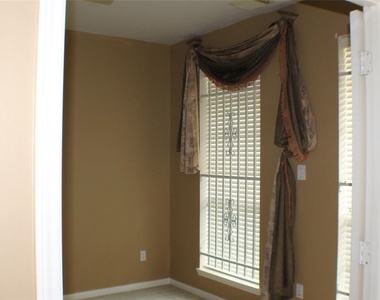 12231 Ashford Park Drive - Photo Thumbnail 43