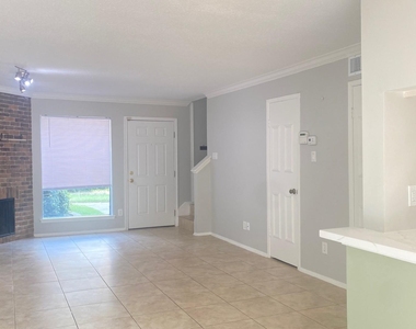 2601 S Braeswood Boulevard - Photo Thumbnail 6