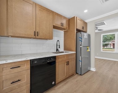 889 Chas Lane - Photo Thumbnail 10