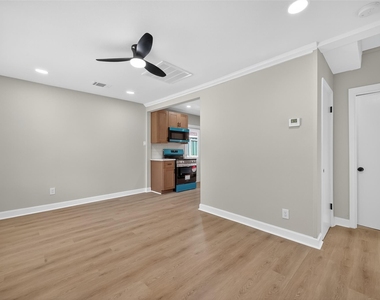 889 Chas Lane - Photo Thumbnail 4