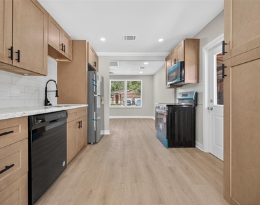 889 Chas Lane - Photo Thumbnail 11