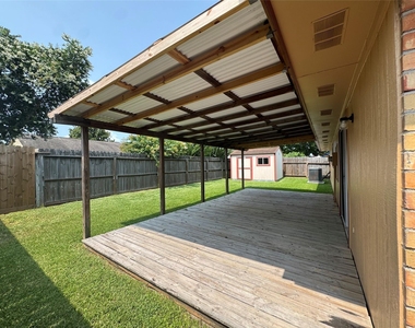 9831 Shell Rock Road - Photo Thumbnail 33