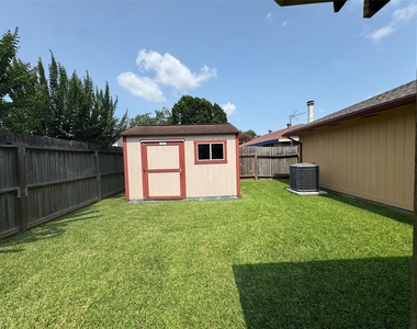 9831 Shell Rock Road - Photo Thumbnail 35