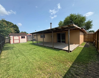 9831 Shell Rock Road - Photo Thumbnail 34