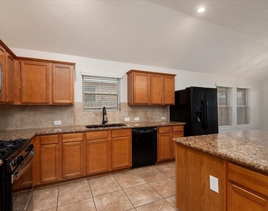 1906 Sonoma Breeze Drive - Photo Thumbnail 12