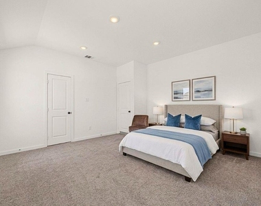 25714 Sapphire Cove Street - Photo Thumbnail 32