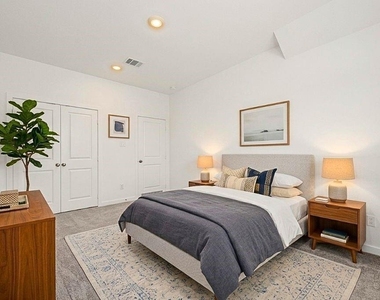25714 Sapphire Cove Street - Photo Thumbnail 30