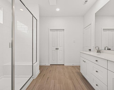 25714 Sapphire Cove Street - Photo Thumbnail 23