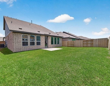 25714 Sapphire Cove Street - Photo Thumbnail 36