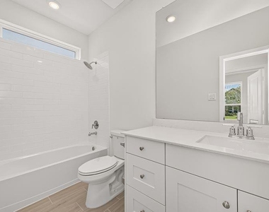 25714 Sapphire Cove Street - Photo Thumbnail 17