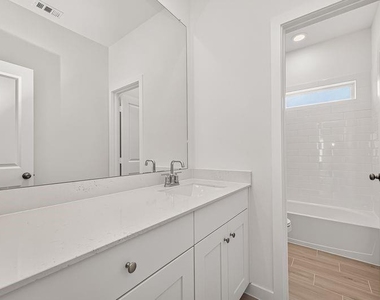 25714 Sapphire Cove Street - Photo Thumbnail 33