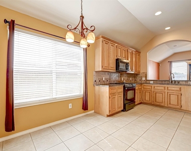 3403 Sparta Drive - Photo Thumbnail 18