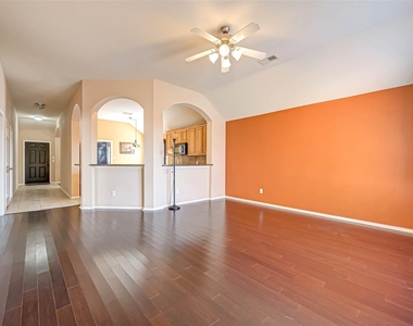 3403 Sparta Drive - Photo Thumbnail 14